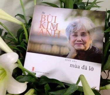 Nhà thơ Bùi Kim Anh thỏa hiệp với nỗi buồn